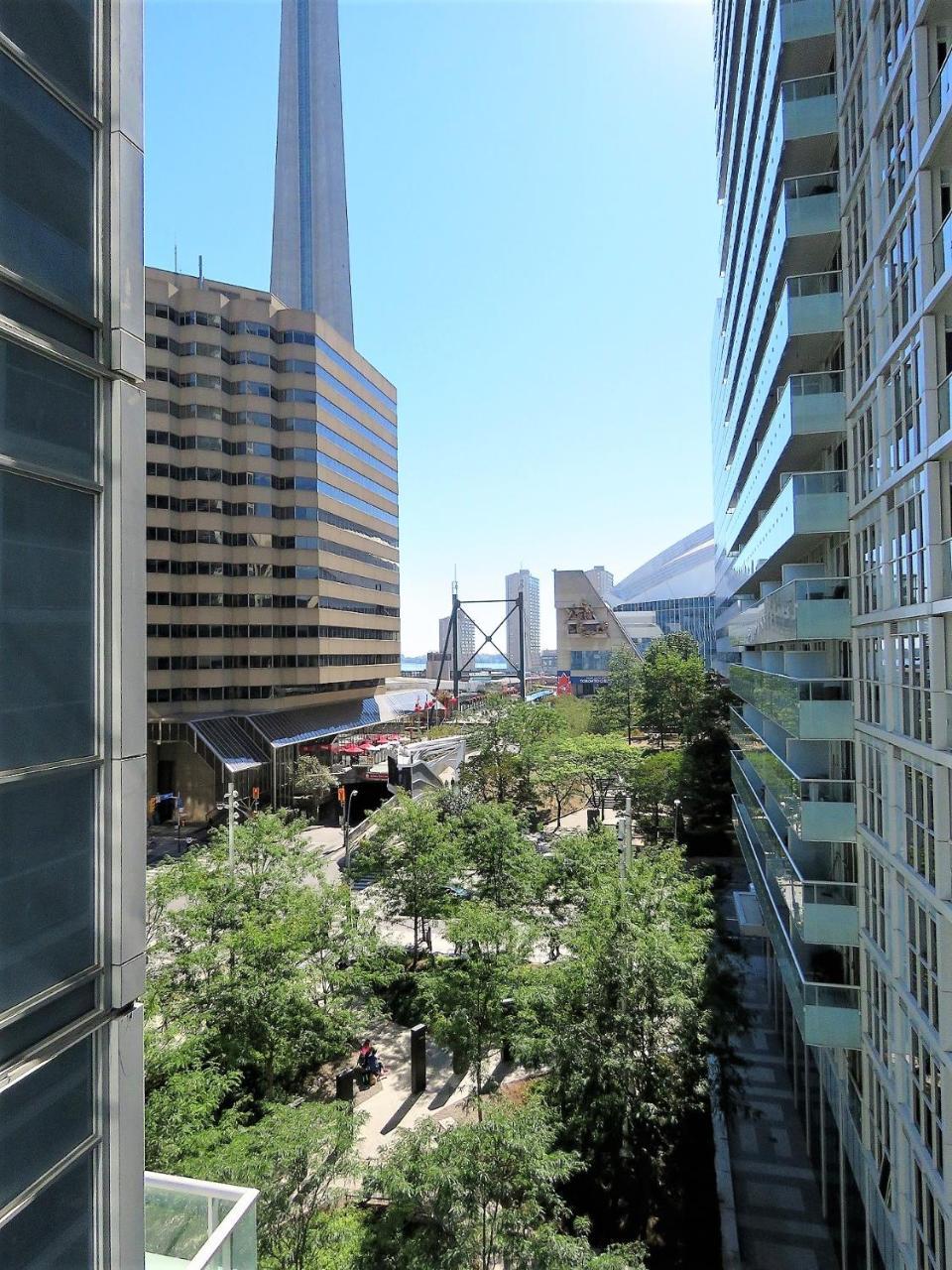 Upscale Suite At Cn Tower, Metro Convention & Rogers Centre Toronto Exterior photo